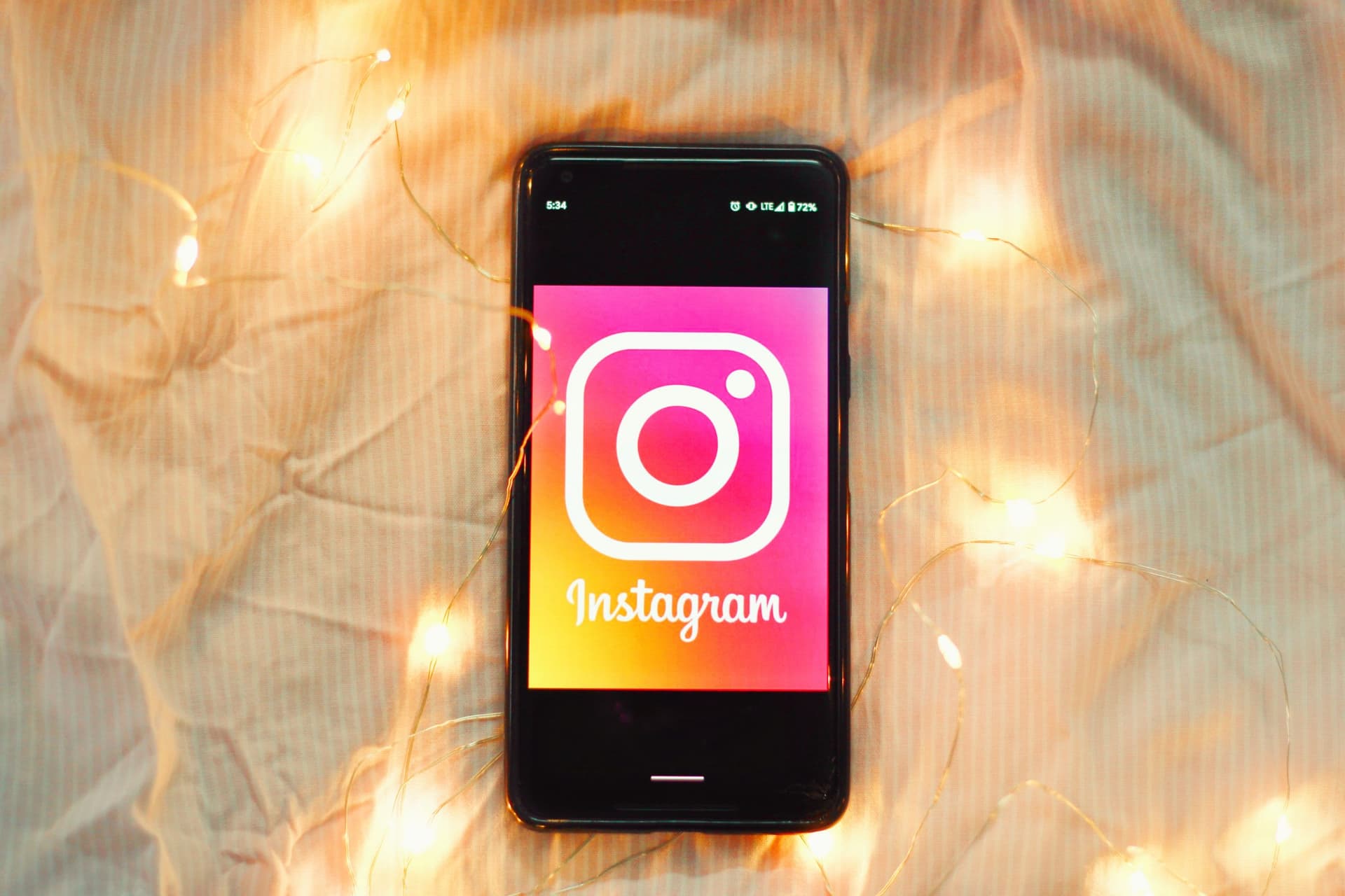 TikTok Fame mit EdenBoost: Follower, Likes & mehr